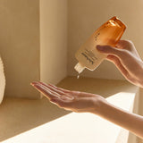 Essential Revitalizing Water EX - เอสเซนเชียล รีไวทัลไลซิ่ง วอเตอร์ อีเอ็กซ์ เติมน้ำให้ผิวชุ่มชื้นอย่างล้ำลึก ฟื้นฟูผิวเปล่งปลั่ง คืนความอ่อนเยาว์ มีชีวิตชีวาสู่ผิว ด้วยเนื้อสัมผัสกึ่งเจล สดชื่น สบายผิว